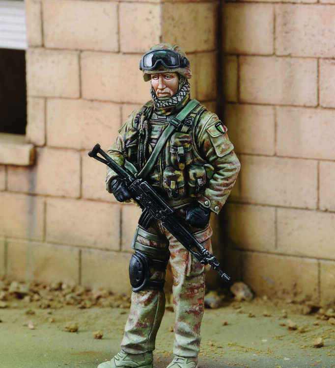 ITALIAN alpine soldier Afghanistan 1/35 ROYALMODEL